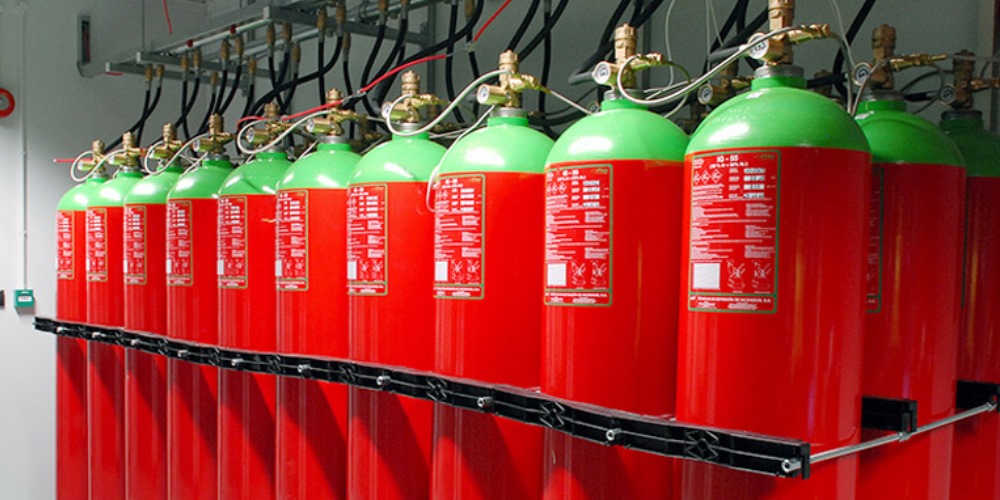 Μόνιμα Συστήματα Πυρόσβεσης με Αέρια και Αεροζόλ: Σχεδιασμός, Εγκατάσταση και Συντήρηση