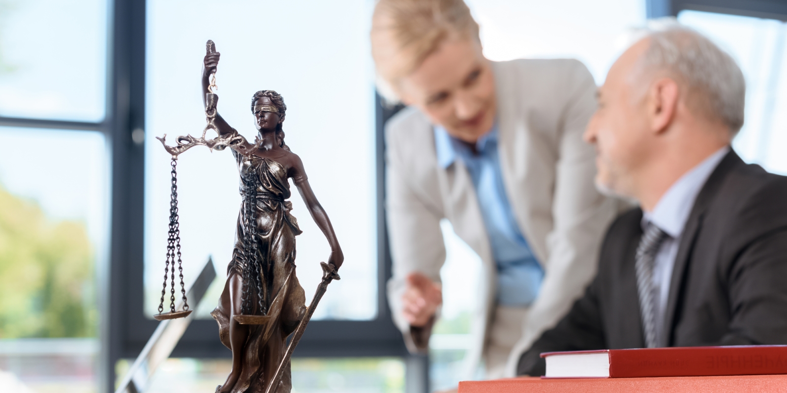 Πιστοποιητικό Δικηγορικών Υπαλλήλων: Διαδικασίες και Πρακτική