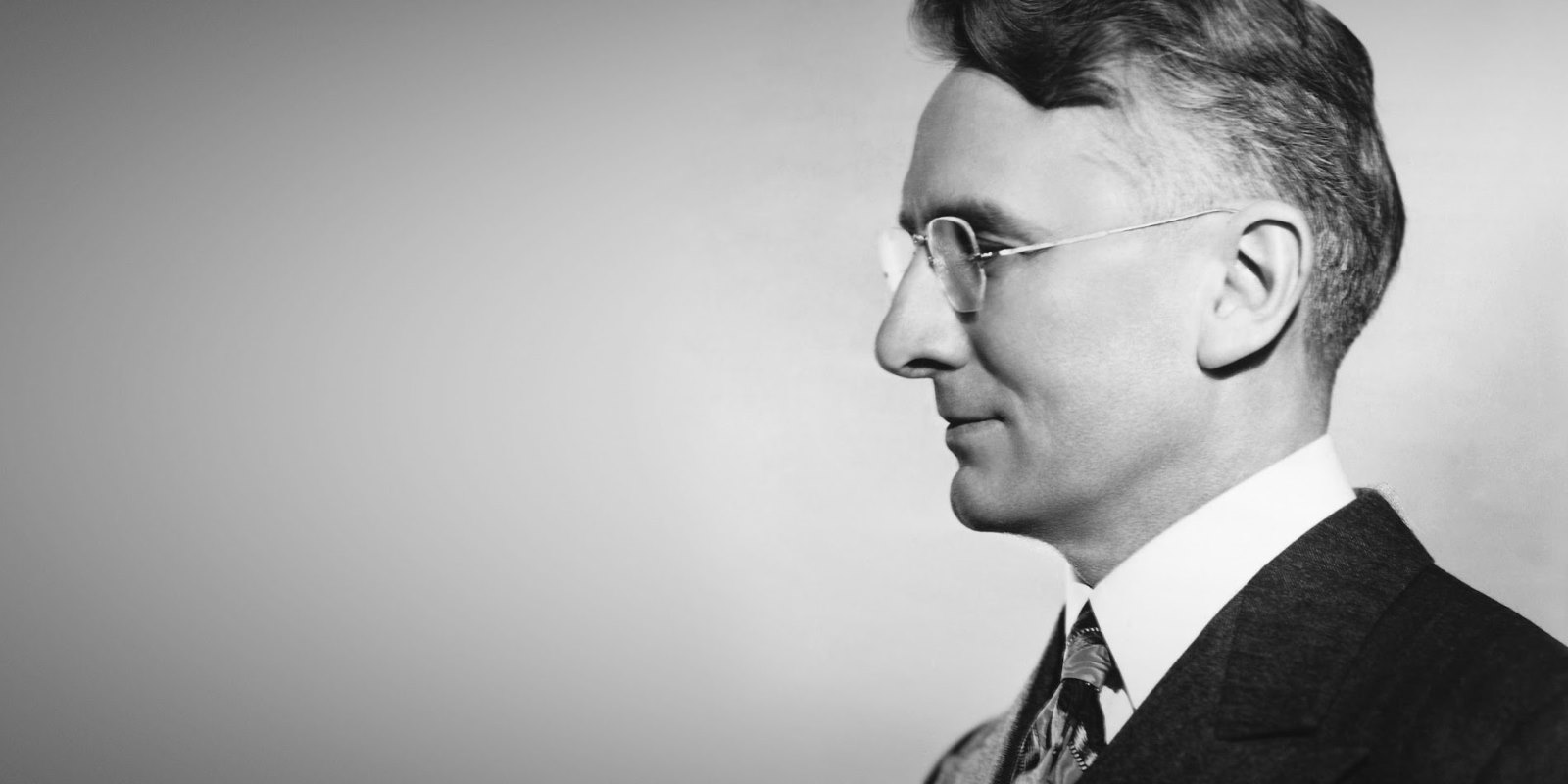 Αποφθέγματα από τα βιβλία του Dale Carnegie που θα αλλάξουν τον τρόπο σκέψης σου