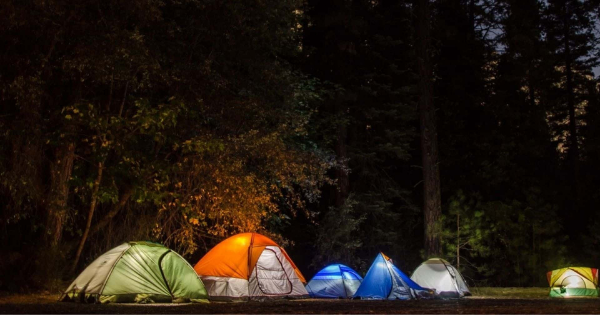 Glamping: Η νέα τάση τουρισμού στήνει σε γερές βάσεις το… αντίσκηνό του στην Κύπρο