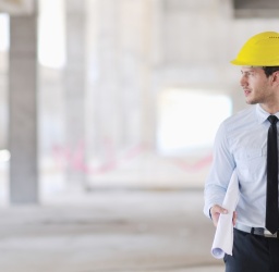 ISO 45001: Το Παγκόσμιο Πρότυπο που Έβαλε τον Άνθρωπο στο Κέντρο της Εργασίας