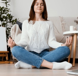 Mindfulness: Τι Είναι και ποια τα Οφέλη του στον Χώρο Εργασίας