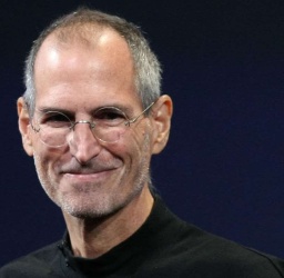 Steve Jobs: Συμβουλές, σκέψεις και... τρέλα μέσα από 13 ατάκες!