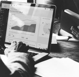 Πώς η Τεχνητή Νοημοσύνη Μεταμορφώνει τις Έρευνες Αγοράς: Προσωπικότητες και το Ψηφιακό Alter Ego